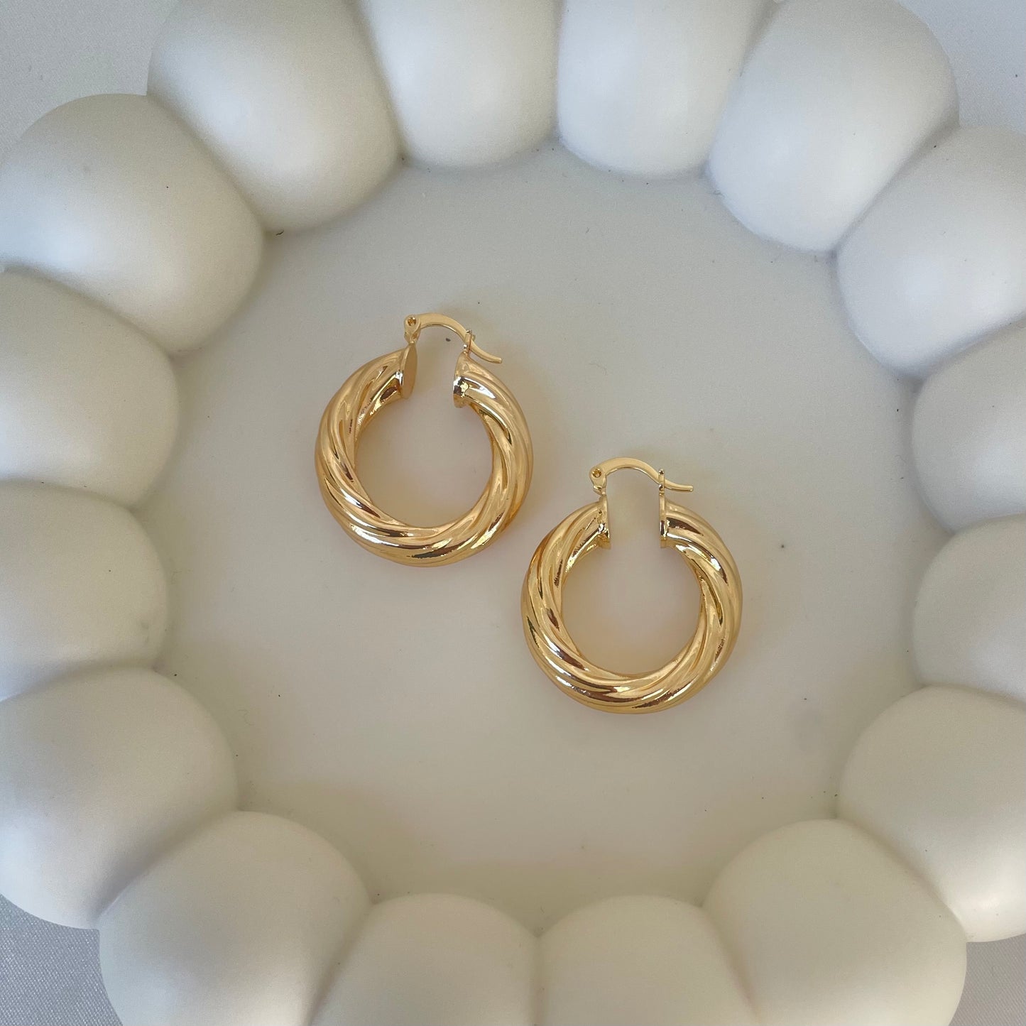 Croissant Hoops in 18k Gold filled