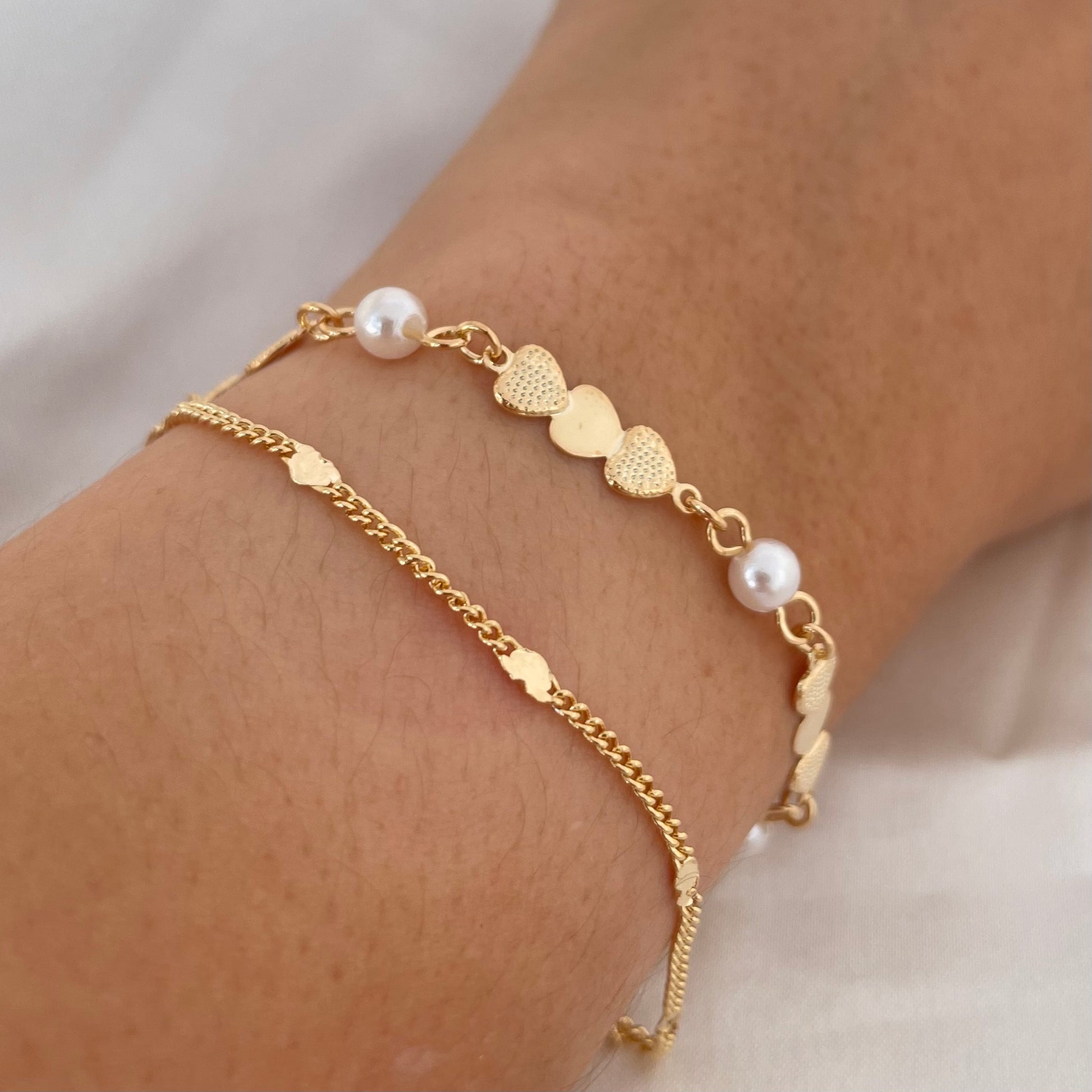 Set of bracelets in 18k gold filled, heart link bracelet and heart pearl bracelet