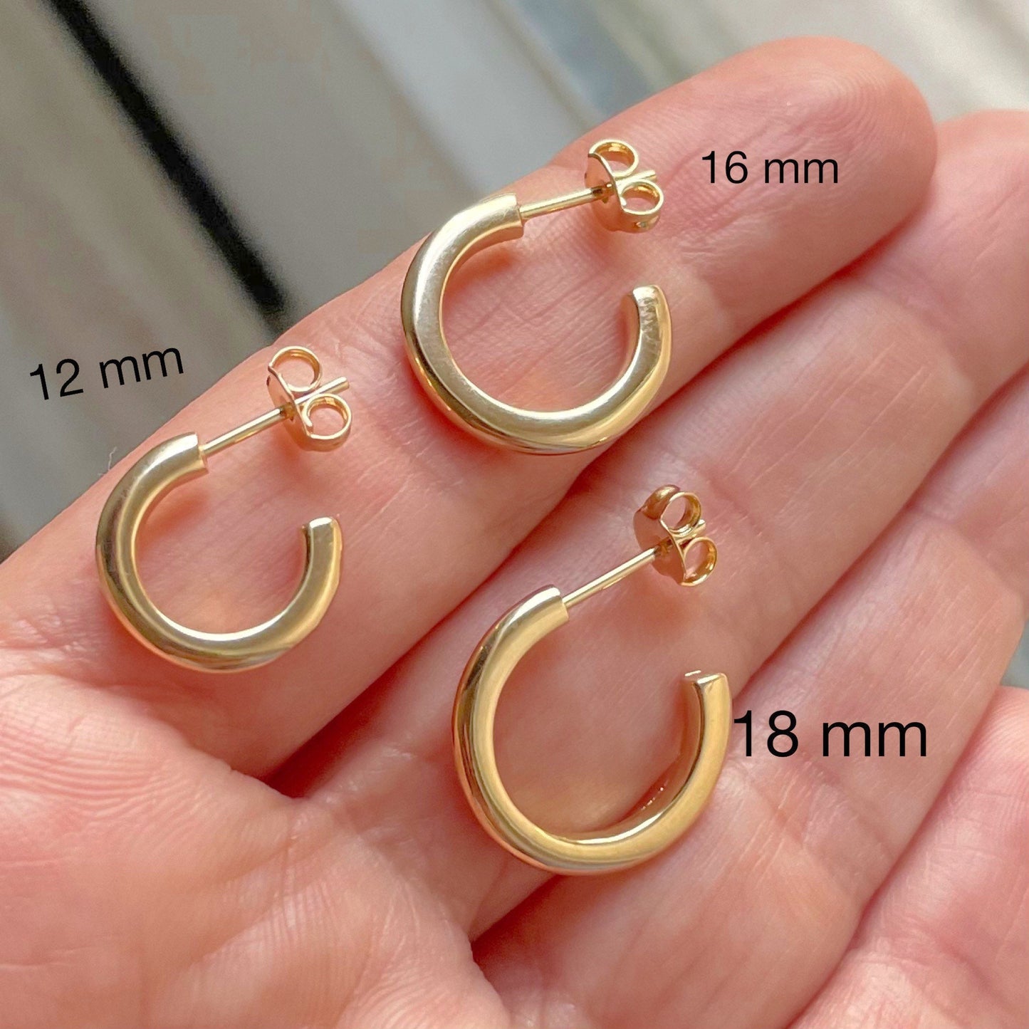 Small gold hoops for everyday in 18k gold filled 