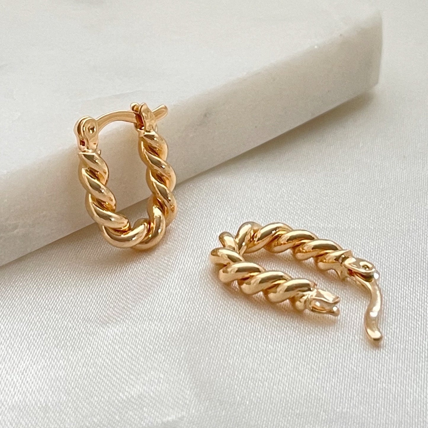 Rope twisted hoop earrings in 18k gold filled and latch back 